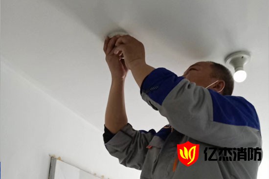 店铺加了隔断需要新增烟感吗